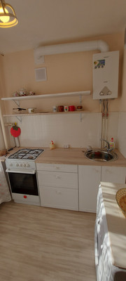 Сдам двухкомнатную (2-комн.) квартиру, Среднеохтинский пр-кт, 3к2, Санкт-Петербург г