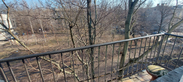 Сдам двухкомнатную (2-комн.) квартиру, Среднеохтинский пр-кт, 3к2, Санкт-Петербург г