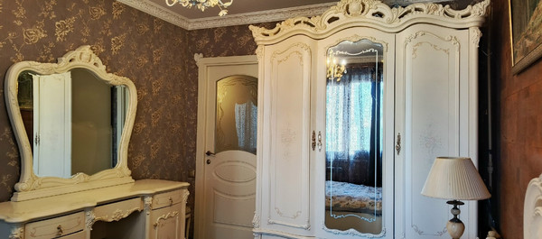 Продам трехкомнатную (3-комн.) квартиру, Рощинская ул, 9, Гатчина г