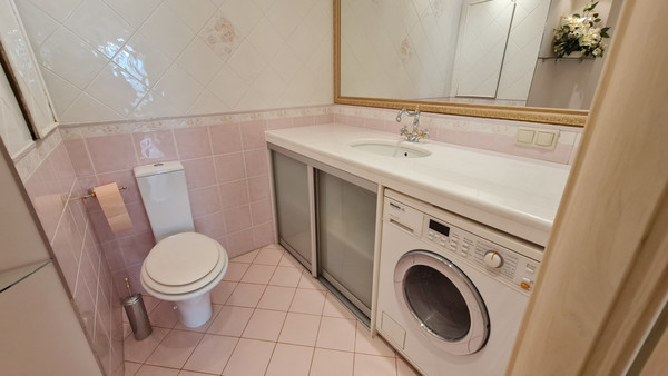 Продам двухкомнатную (2-комн.) квартиру, Дмитрия Ульянова ул, 43к3, Москва г