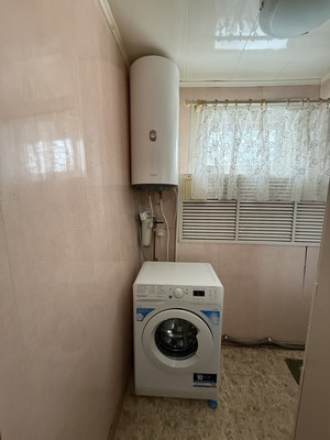 Продам трехкомнатную (3-комн.) квартиру, Строителей ул, 103, Ханты-Мансийск г