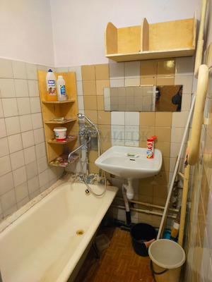 Сдам двухкомнатную (2-комн.) квартиру, Парашютная ул, 19А, Красноярск г