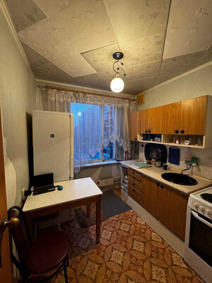 Продам однокомнатную (1-комн.) квартиру, Ореховый б-р, 39к2, Москва г