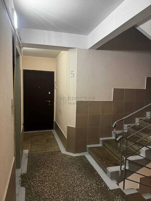 Продам однокомнатную (1-комн.) квартиру, Ореховый б-р, 39к2, Москва г