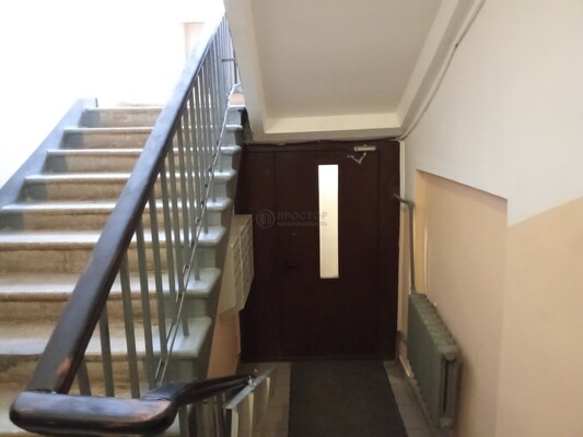 Продам трехкомнатную (3-комн.) квартиру, Мичуринский пр-кт, 54к5, Москва г