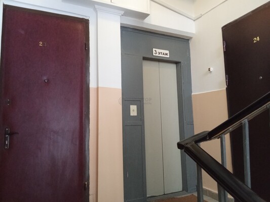 Продам трехкомнатную (3-комн.) квартиру, Мичуринский пр-кт, 54к5, Москва г