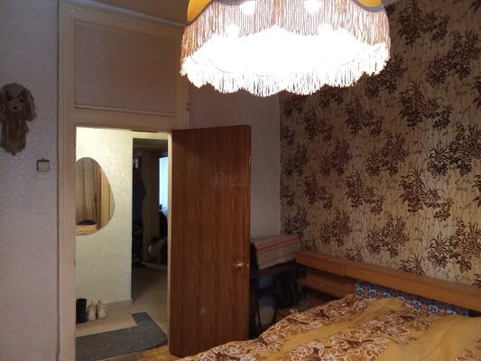 Продам трехкомнатную (3-комн.) квартиру, Мичуринский пр-кт, 54к5, Москва г