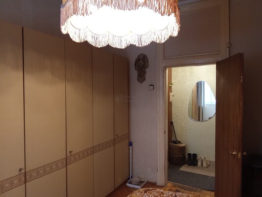 Продам трехкомнатную (3-комн.) квартиру, Мичуринский пр-кт, 54к5, Москва г