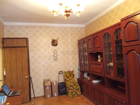 Продам трехкомнатную (3-комн.) квартиру, Мичуринский пр-кт, 54к5, Москва г