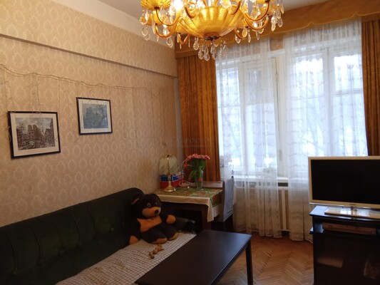 Продам трехкомнатную (3-комн.) квартиру, Мичуринский пр-кт, 54к5, Москва г