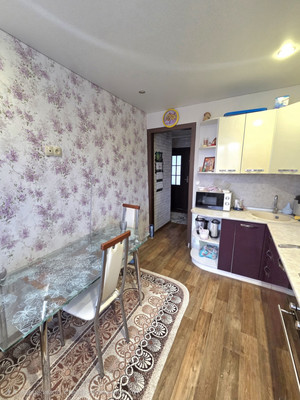 Продам трехкомнатную (3-комн.) квартиру, Ильича ул, 19/43, Казань г