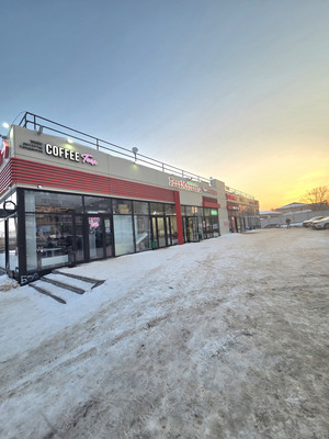 Продам трехкомнатную (3-комн.) квартиру, Ильича ул, 19/43, Казань г