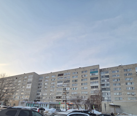 Продам трехкомнатную (3-комн.) квартиру, Ильича ул, 19/43, Казань г