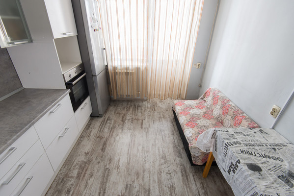 Продам однокомнатную (1-комн.) квартиру, Космонавтов пр-кт, 46, Ростов-на-Дону г