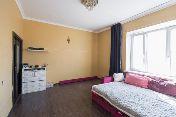 Продам однокомнатную (1-комн.) квартиру, Космонавтов пр-кт, 46, Ростов-на-Дону г