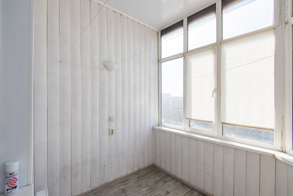 Продам однокомнатную (1-комн.) квартиру, Космонавтов пр-кт, 46, Ростов-на-Дону г