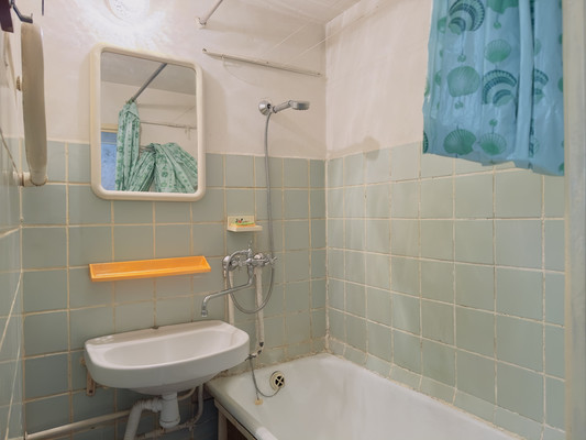 Продам двухкомнатную (2-комн.) квартиру, Шенкурский проезд, 10Б, Москва г