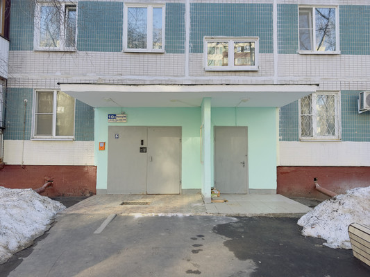 Продам двухкомнатную (2-комн.) квартиру, Шенкурский проезд, 10Б, Москва г