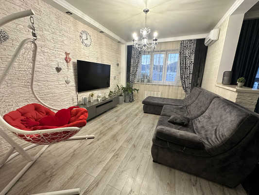 Продам трехкомнатную (3-комн.) квартиру, Анапское ш, 39Г, Новороссийск г