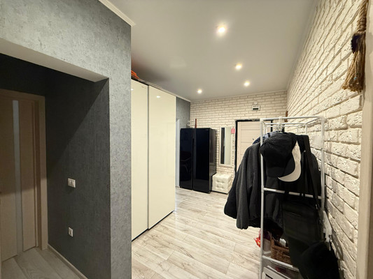 Продам трехкомнатную (3-комн.) квартиру, Анапское ш, 39Г, Новороссийск г