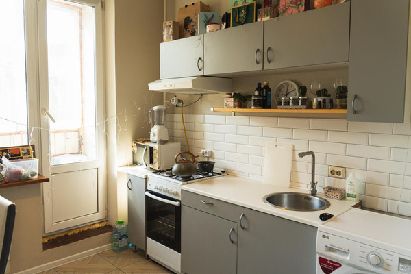 Продам однокомнатную (1-комн.) квартиру, Красных Военлетов ул, 9к1, Гатчина г