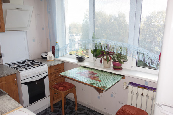 Продам двухкомнатную (2-комн.) квартиру, Зайончковского ул, 9, Пудость п