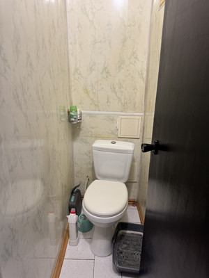 Продам двухкомнатную (2-комн.) квартиру, Заводской пер, 42, Симферополь г