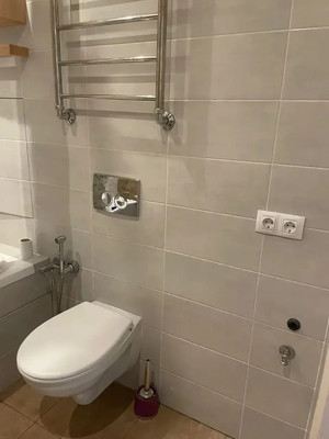 Продам однокомнатную (1-комн.) квартиру, Ясная ул, 5, Апрелевка г