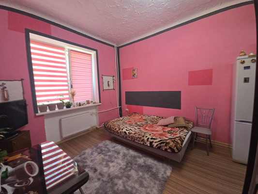 Продам двухкомнатную (2-комн.) квартиру, Яблочкова ул, 5, Грэсовский пгт