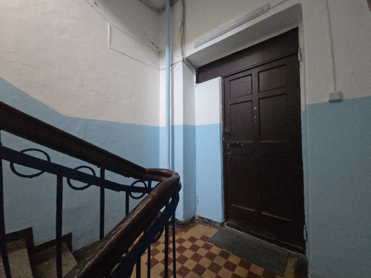 Продам двухкомнатную (2-комн.) квартиру, Яблочкова ул, 5, Грэсовский пгт