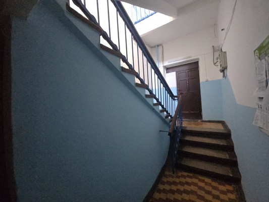 Продам двухкомнатную (2-комн.) квартиру, Яблочкова ул, 5, Грэсовский пгт