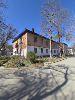 Продам двухкомнатную (2-комн.) квартиру, Яблочкова ул, 5, Грэсовский пгт