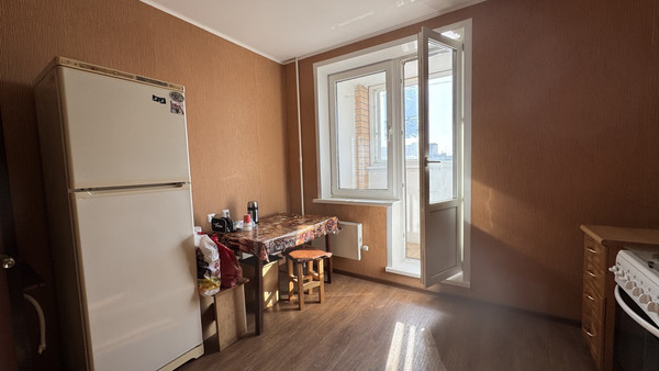 Продам однокомнатную (1-комн.) квартиру, Лутова ул, 6, Липецк г