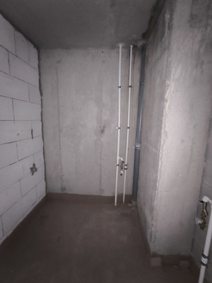 Продам трехкомнатную (3-комн.) квартиру, Московское ш, 262к4, Шушары п