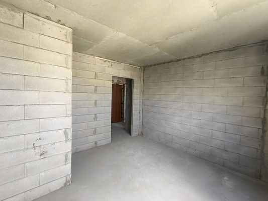 Продам трехкомнатную (3-комн.) квартиру, Московское ш, 262к4, Шушары п