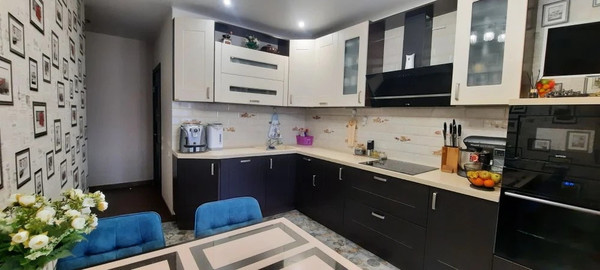 Продам трехкомнатную (3-комн.) квартиру, им Владимира Махалина мкр, 27, Дмитров г