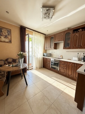 Продам трехкомнатную (3-комн.) квартиру, Уездная ул, 1, Чехов г