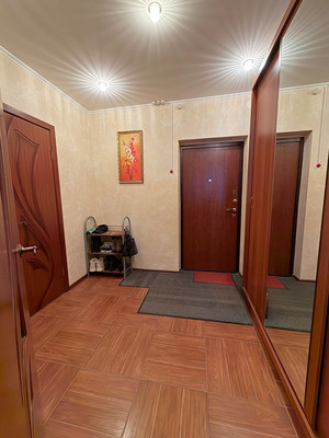 Продам трехкомнатную (3-комн.) квартиру, Уездная ул, 1, Чехов г