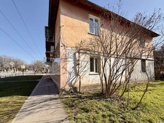 Продам двухкомнатную (2-комн.) квартиру, Ульянова Дмитрия ул, 15, Ялта г