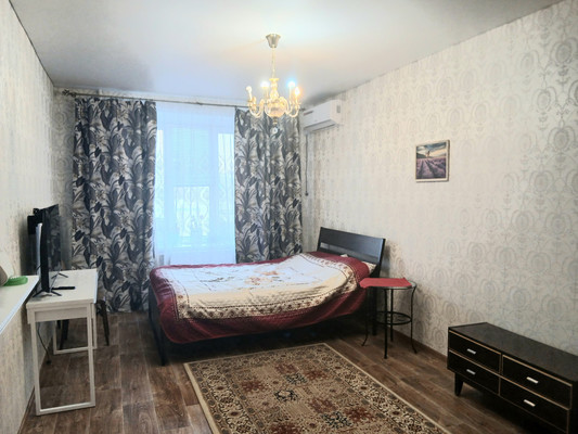 Продам однокомнатную (1-комн.) квартиру, Ленская ул, 10, Казань г