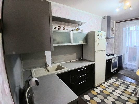 Продам однокомнатную (1-комн.) квартиру, Ленская ул, 10, Казань г