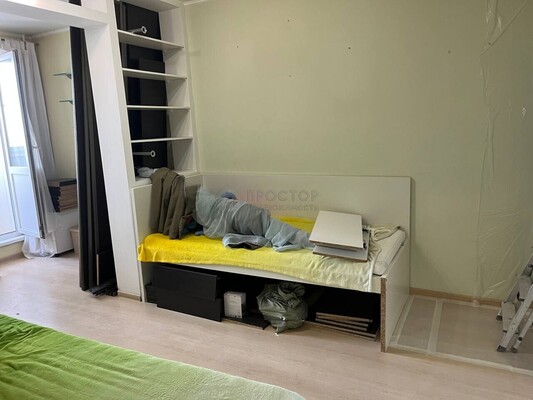 Продам двухкомнатную (2-комн.) квартиру, Литовский б-р, 15к1, Москва г