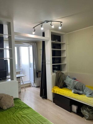 Продам двухкомнатную (2-комн.) квартиру, Литовский б-р, 15к1, Москва г