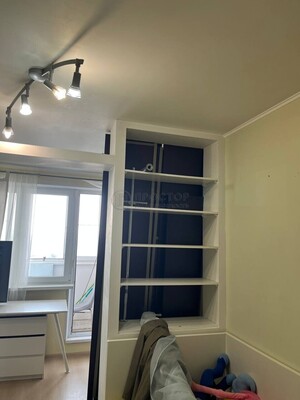 Продам двухкомнатную (2-комн.) квартиру, Литовский б-р, 15к1, Москва г