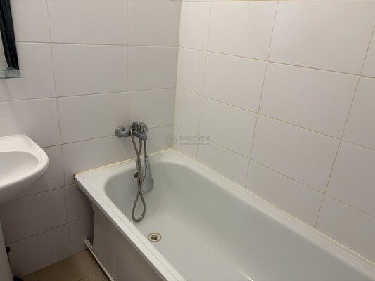 Продам однокомнатную (1-комн.) квартиру, Боровское ш, 2к7, Москва г