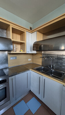 Продам трехкомнатную (3-комн.) квартиру, Крылатские Холмы ул, 30к8, Москва г