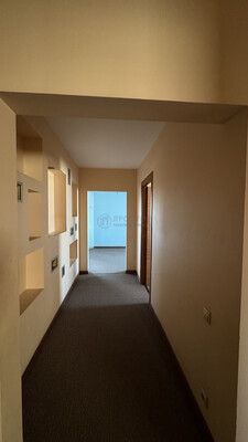 Продам трехкомнатную (3-комн.) квартиру, Крылатские Холмы ул, 30к8, Москва г