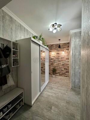 Продам двухкомнатную (2-комн.) квартиру, Нильса Бора ул, 12, Десеновское п