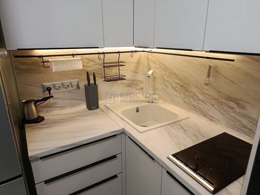 Продам однокомнатную (1-комн.) квартиру, Труда ул, 9к1, Кокошкино дп