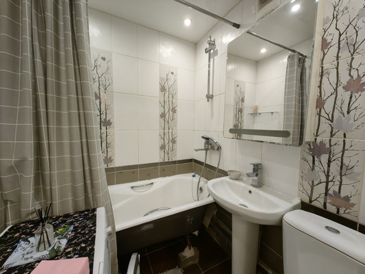 Продам двухкомнатную (2-комн.) квартиру, Генкиной ул, 33, Иваново г